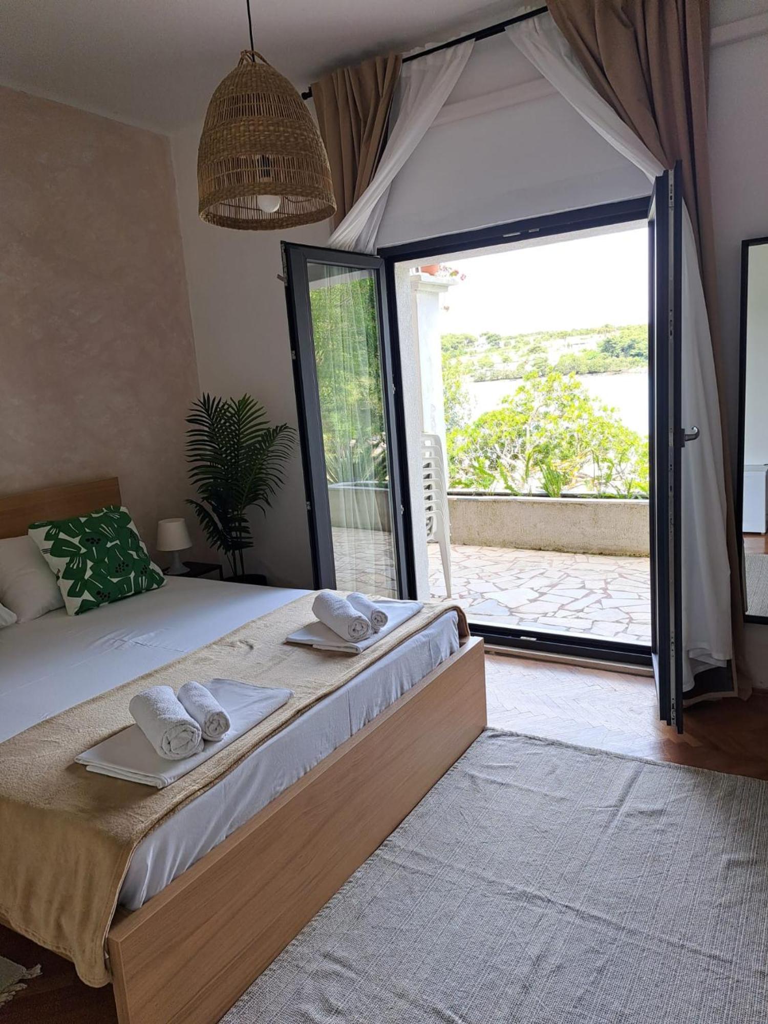 Guesthouse Tamara Ловиште Экстерьер фото